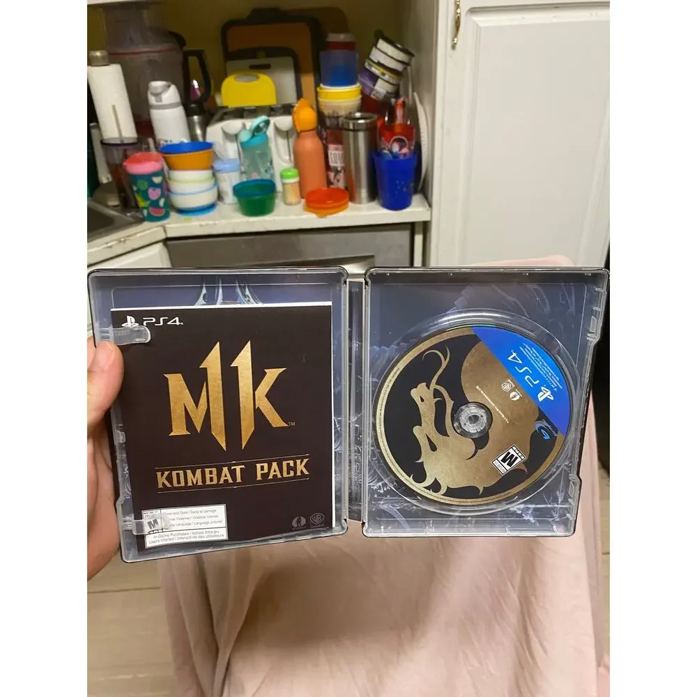 Mortal Kombat 11 -- Premium Edition Steelbook (Sony PlayStation 4, 2019)